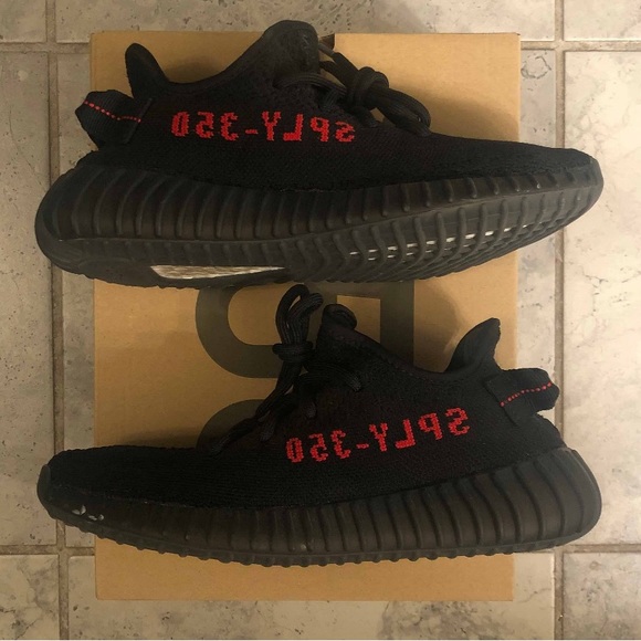 Yeezy boost 350 V2 size 5 bred - Picture 2 of 9